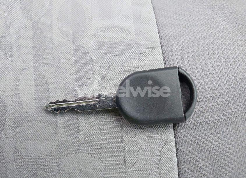 Photo 11 of 2005 Ford Focus ZX4 (VIN 1FAFP34N55W235517)