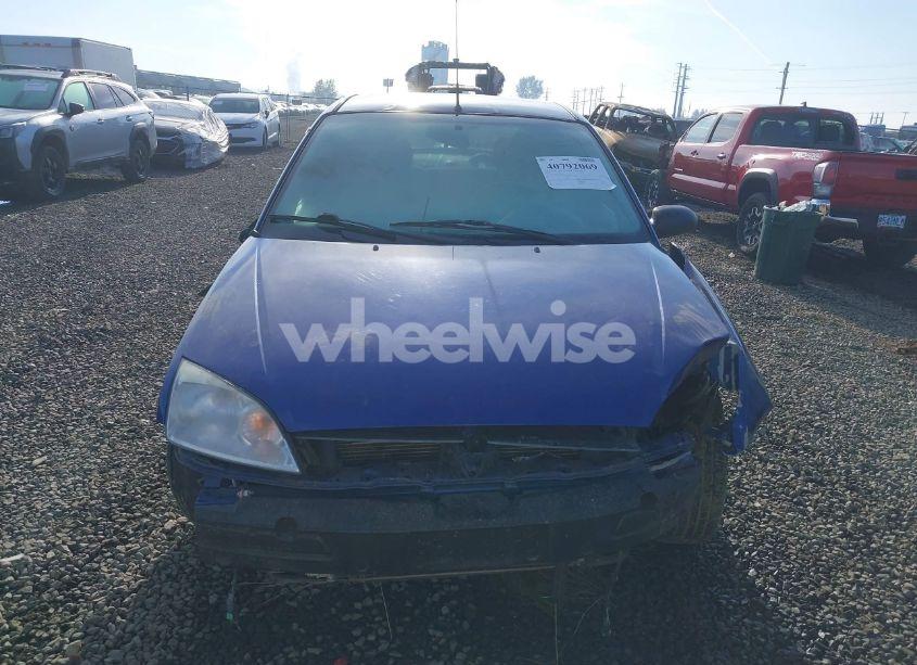 Photo 13 of 2005 Ford Focus ZX4 (VIN 1FAFP34N55W293613)