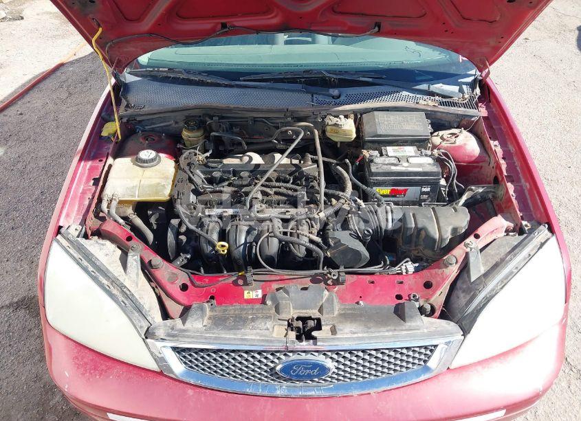 Photo 10 of 2005 Ford Focus ZX4 (VIN 1FAFP34N55W311933)