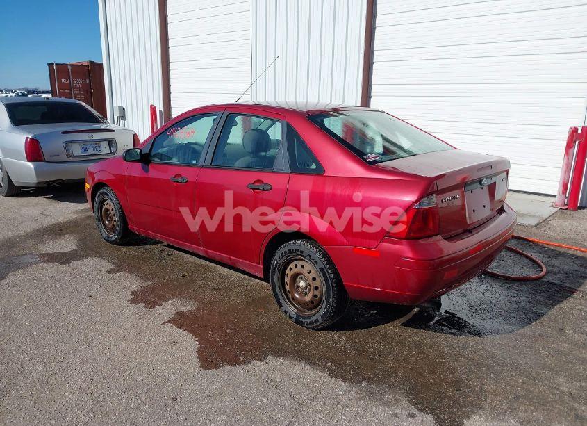 Photo 3 of 2005 Ford Focus ZX4 (VIN 1FAFP34N55W311933)