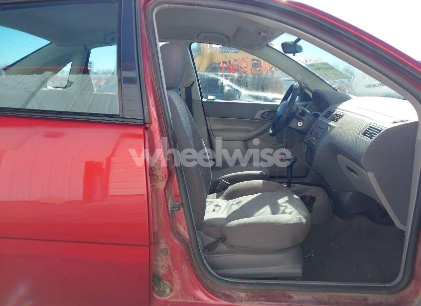 Photo 5 of 2005 Ford Focus ZX4 (VIN 1FAFP34N55W311933)