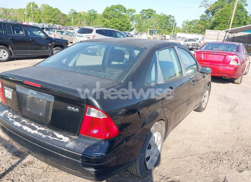 Photo 4 of 2006 Ford Focus ZX4 (VIN 1FAFP34N56W183310)