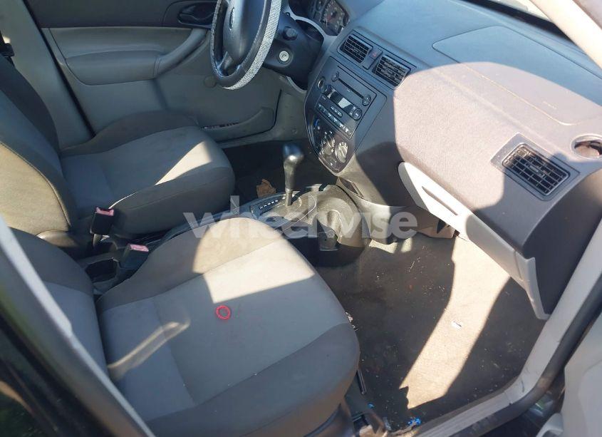 Photo 5 of 2006 Ford Focus ZX4 (VIN 1FAFP34N56W183310)