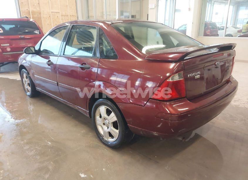Photo 3 of 2007 Ford Focus S/SE/SES (VIN 1FAFP34N57W118006)