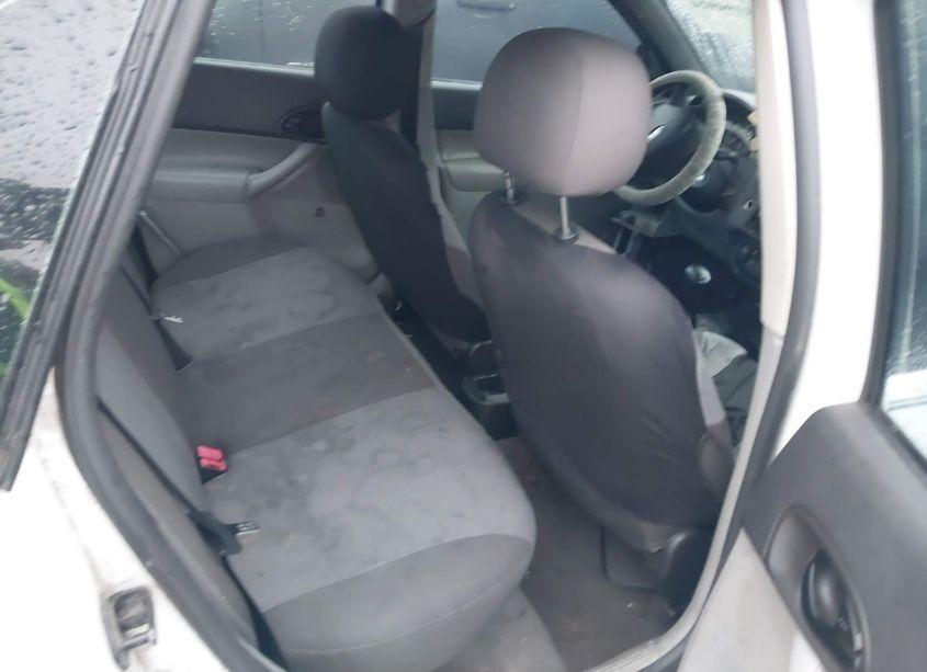 Photo 8 of 2007 Ford Focus S/SE/SES (VIN 1FAFP34N57W166072)