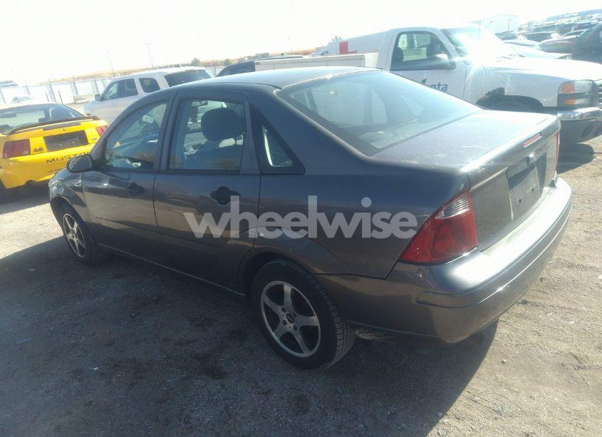 Photo 3 of 2007 Ford Focus S/SE/SES (VIN 1FAFP34N57W230935)