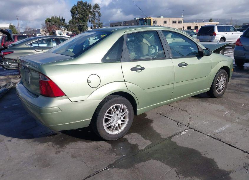 Photo 4 of 2007 Ford Focus S/SE/SES (VIN 1FAFP34N57W237836)