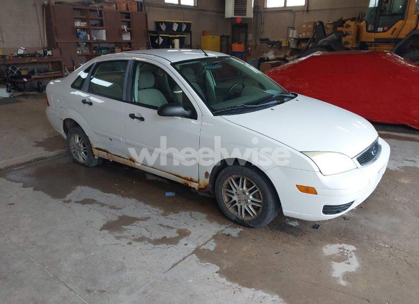 2007 Ford Focus S/SE/SES (VIN 1FAFP34N57W272599) main photo