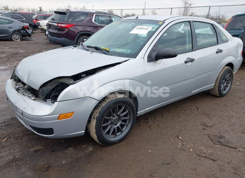 Photo 2 of 2007 Ford Focus S/SE/SES (VIN 1FAFP34N57W276121)