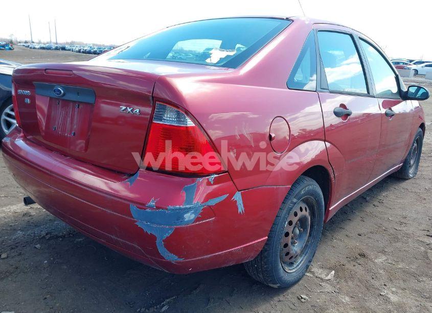 Photo 6 of 2005 Ford Focus ZX4 (VIN 1FAFP34N65W103060)