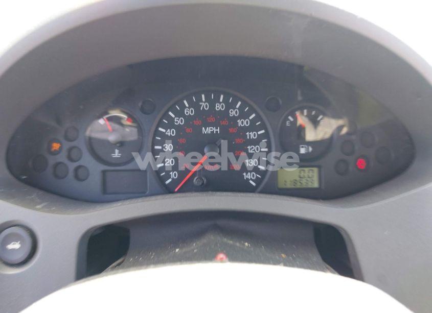 Photo 7 of 2005 Ford Focus ZX4 (VIN 1FAFP34N65W103060)