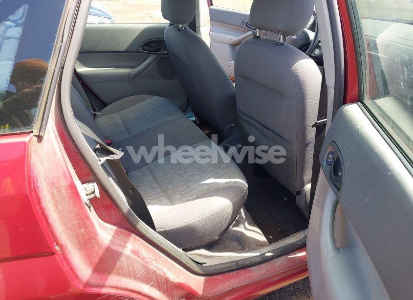 Photo 8 of 2005 Ford Focus ZX4 (VIN 1FAFP34N65W103060)