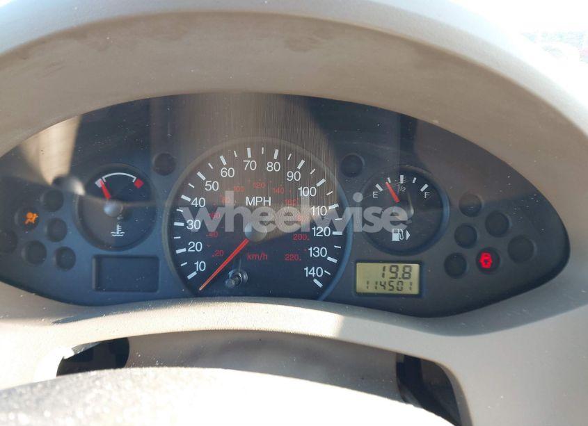 Photo 7 of 2005 Ford Focus ZX4 (VIN 1FAFP34N65W193732)