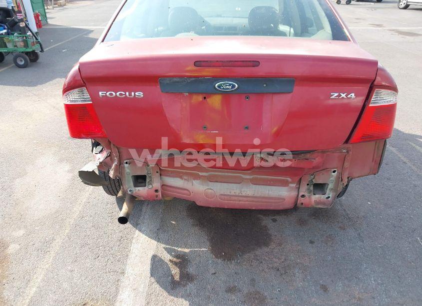 Photo 6 of 2005 Ford Focus ZX4 (VIN 1FAFP34N65W230357)