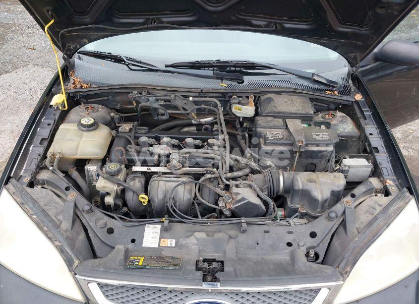 Photo 10 of 2006 Ford Focus SE/ZX4 (VIN 1FAFP34N66W184062)