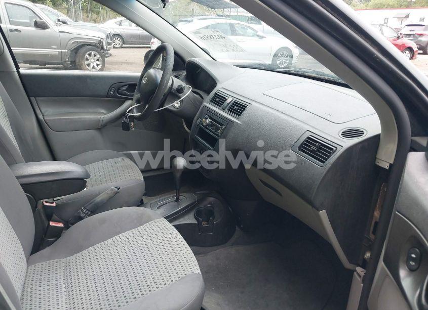 Photo 5 of 2006 Ford Focus SE/ZX4 (VIN 1FAFP34N66W184062)