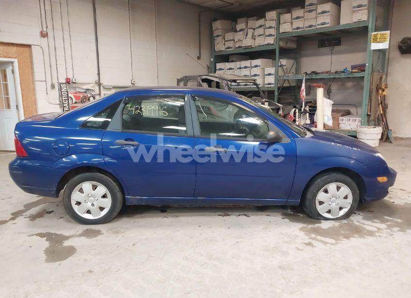 Photo 14 of 2006 Ford Focus ZX4 (VIN 1FAFP34N66W232191)