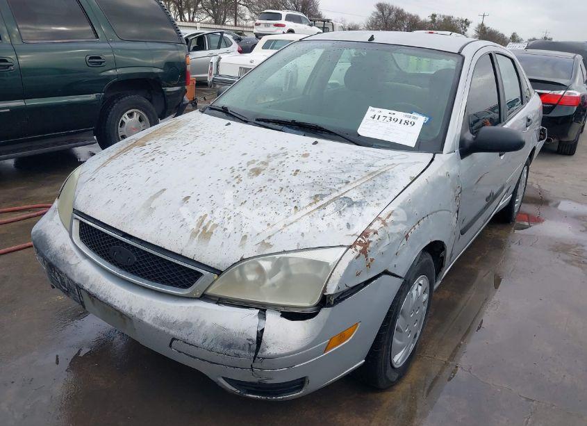 Photo 2 of 2007 Ford Focus S/SE/SES (VIN 1FAFP34N67W102803)