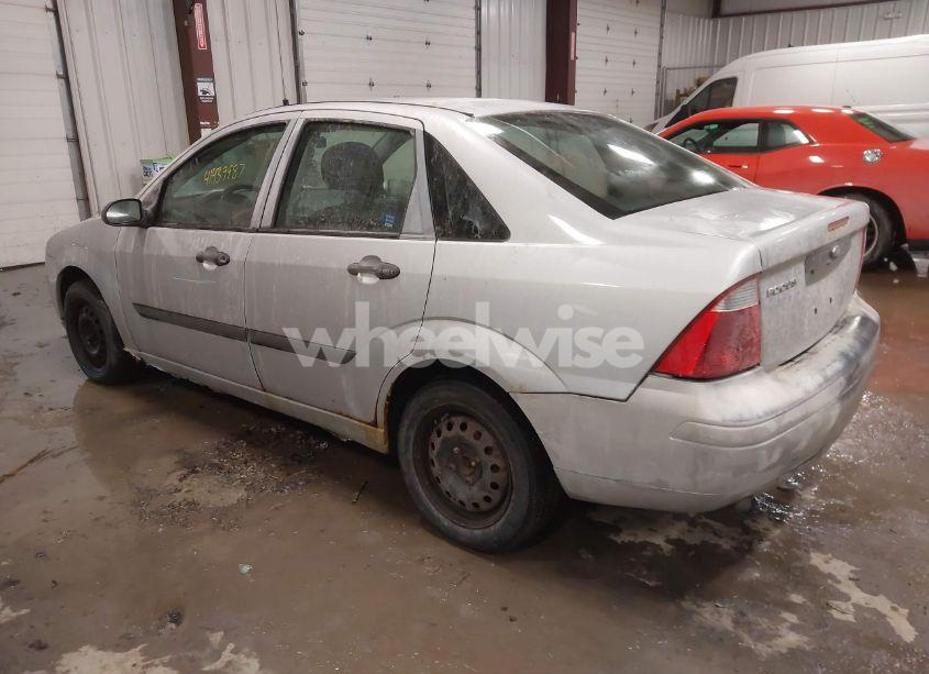 Photo 3 of 2007 Ford Focus S/SE/SES (VIN 1FAFP34N67W226473)