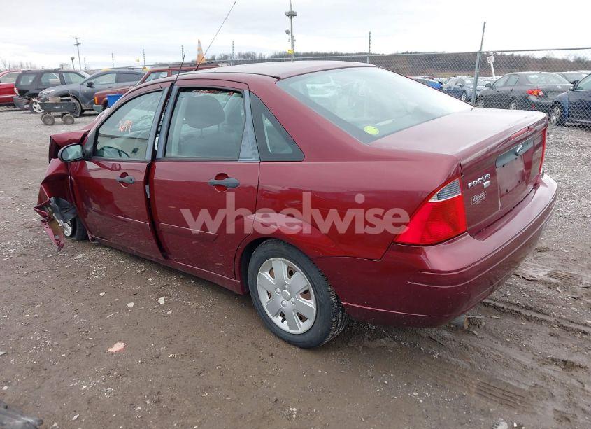 Photo 3 of 2007 Ford Focus S/SE/SES (VIN 1FAFP34N67W231625)