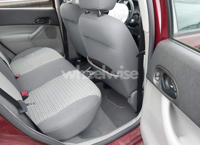 Photo 8 of 2007 Ford Focus S/SE/SES (VIN 1FAFP34N67W231625)