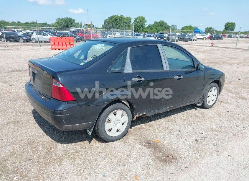 Photo 4 of 2007 Ford Focus S/SE/SES (VIN 1FAFP34N67W302628)