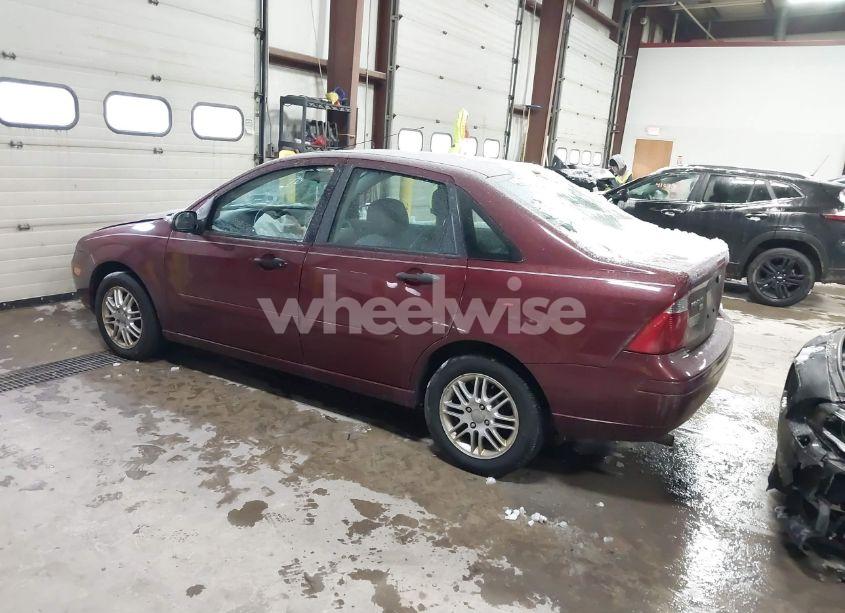 Photo 3 of 2007 Ford Focus S/SE/SES (VIN 1FAFP34N67W329926)