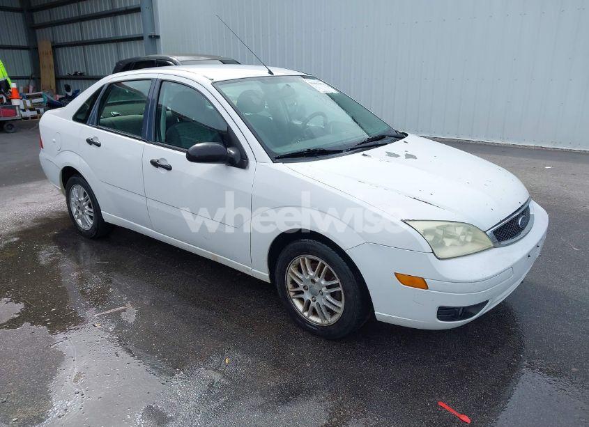 2007 Ford Focus S/SE/SES (VIN 1FAFP34N67W356849) main photo