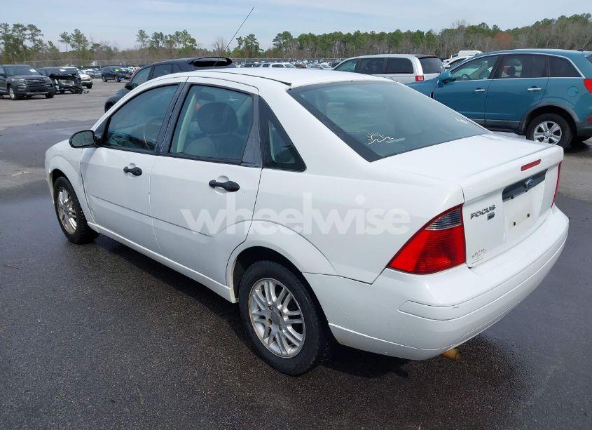 Photo 3 of 2007 Ford Focus S/SE/SES (VIN 1FAFP34N67W356849)