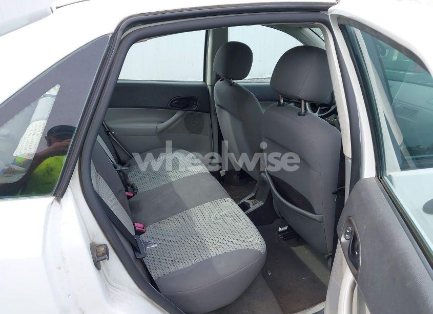 Photo 8 of 2007 Ford Focus S/SE/SES (VIN 1FAFP34N67W356849)
