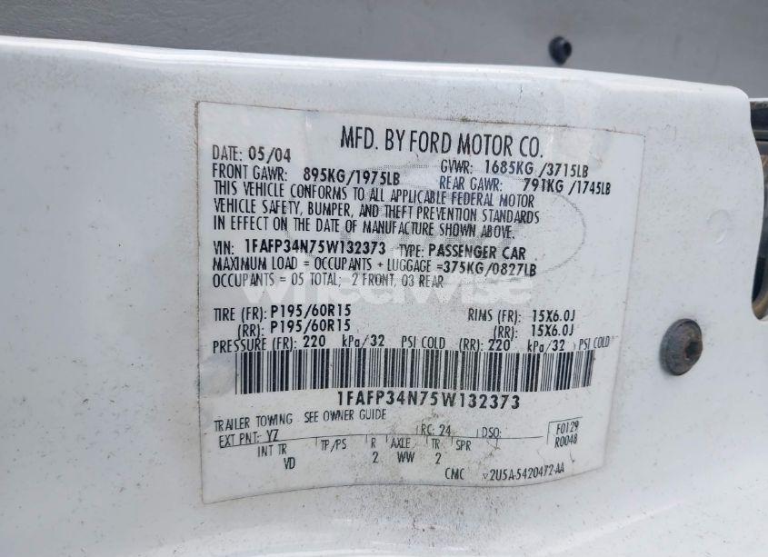 Photo 9 of 2005 Ford Focus ZX4 (VIN 1FAFP34N75W132373)