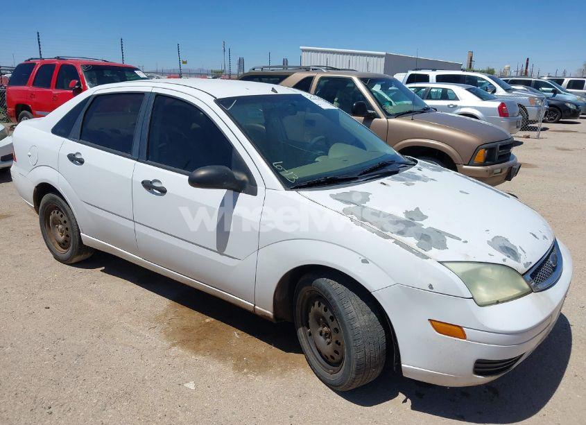 2005 Ford Focus ZX4 (VIN 1FAFP34N75W159248) main photo