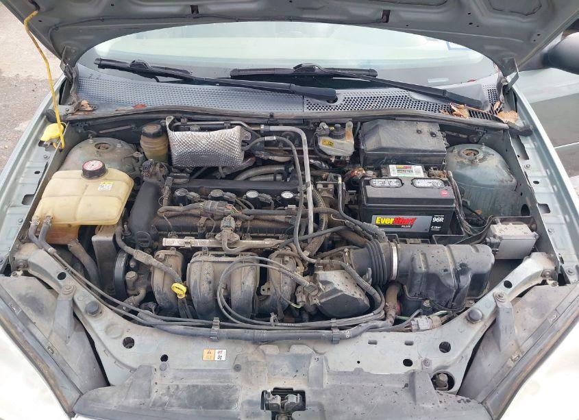 Photo 10 of 2005 Ford Focus ZX4 (VIN 1FAFP34N75W173196)