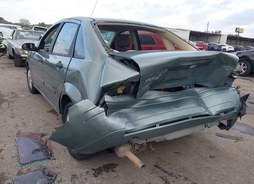 Photo 3 of 2005 Ford Focus ZX4 (VIN 1FAFP34N75W173196)