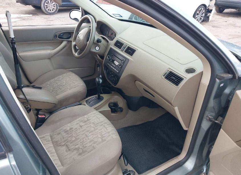 Photo 5 of 2005 Ford Focus ZX4 (VIN 1FAFP34N75W173196)