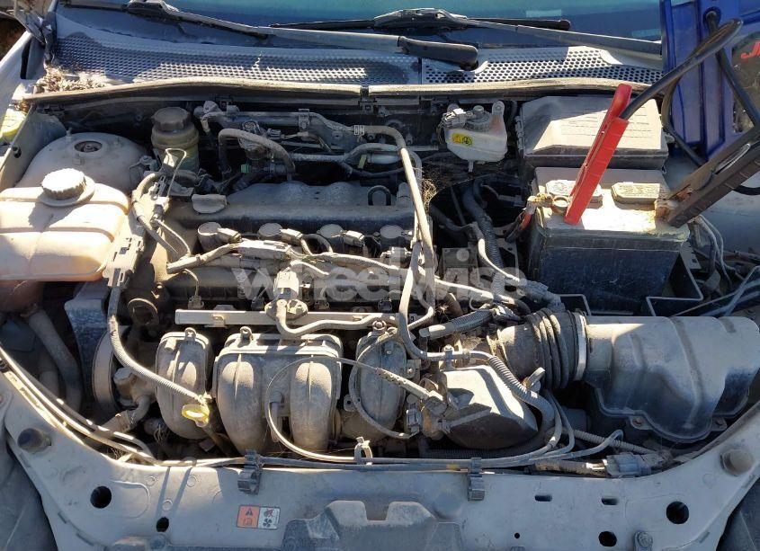 Photo 10 of 2005 Ford Focus ZX4 (VIN 1FAFP34N75W267692)