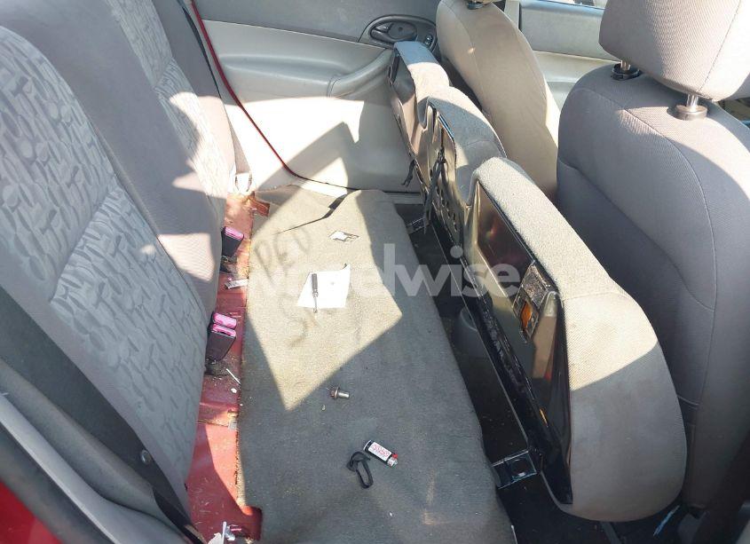 Photo 8 of 2005 Ford Focus ZX4 (VIN 1FAFP34N75W312338)