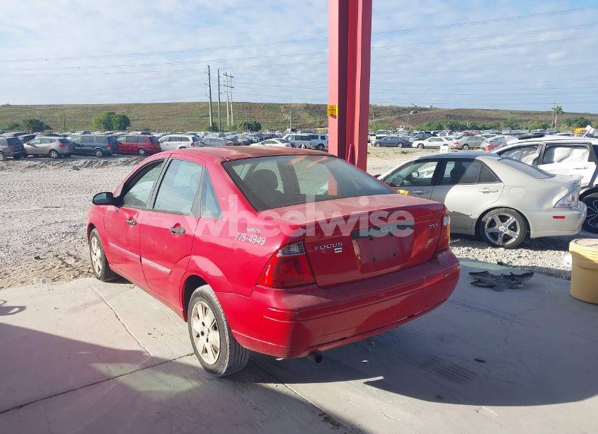 Photo 3 of 2006 Ford Focus ZX4 (VIN 1FAFP34N76W114487)