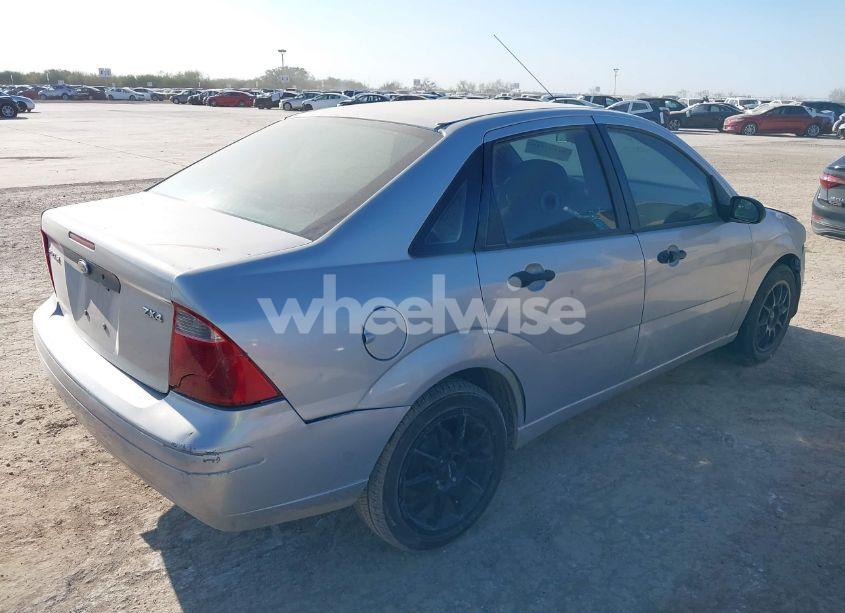 Photo 4 of 2006 Ford Focus ZX4 (VIN 1FAFP34N76W123965)