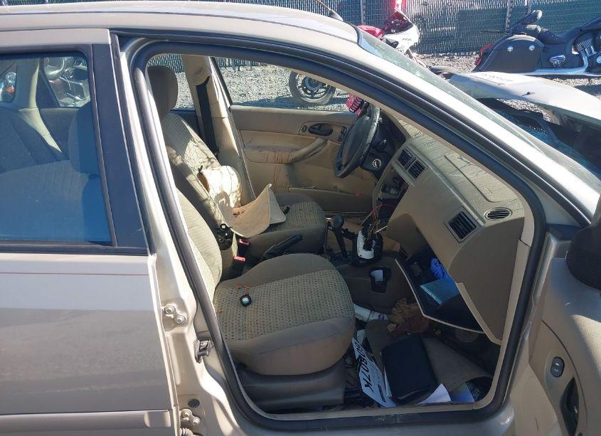 Photo 5 of 2007 Ford Focus S/SE/SES (VIN 1FAFP34N77W132103)