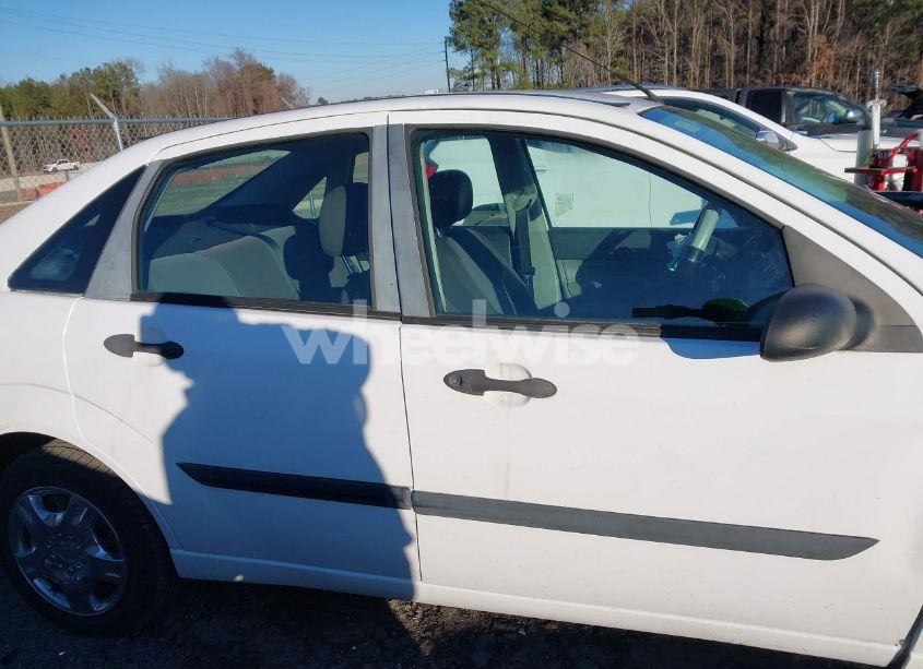 Photo 13 of 2007 Ford Focus S/SE/SES (VIN 1FAFP34N77W220293)