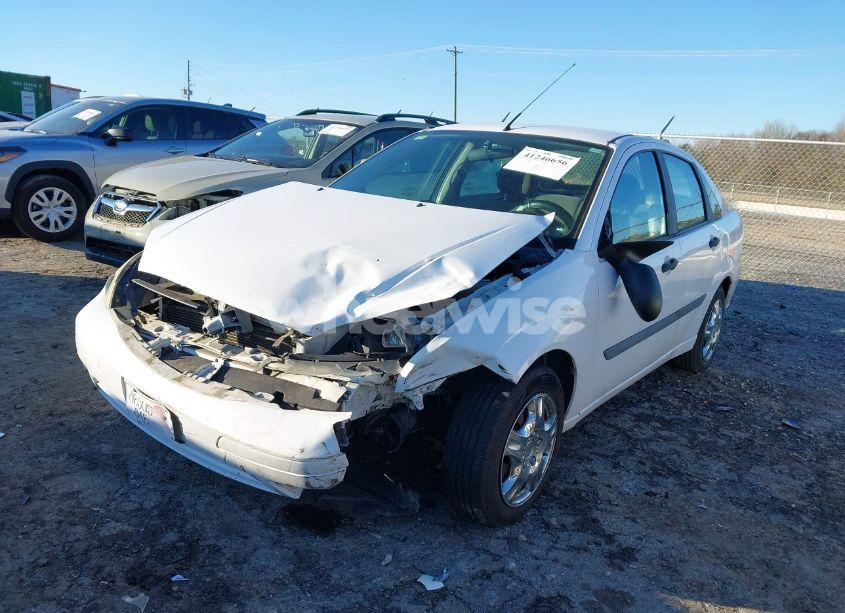 Photo 2 of 2007 Ford Focus S/SE/SES (VIN 1FAFP34N77W220293)