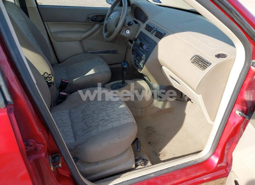 Photo 5 of 2005 Ford Focus ZX4 (VIN 1FAFP34N85W109376)