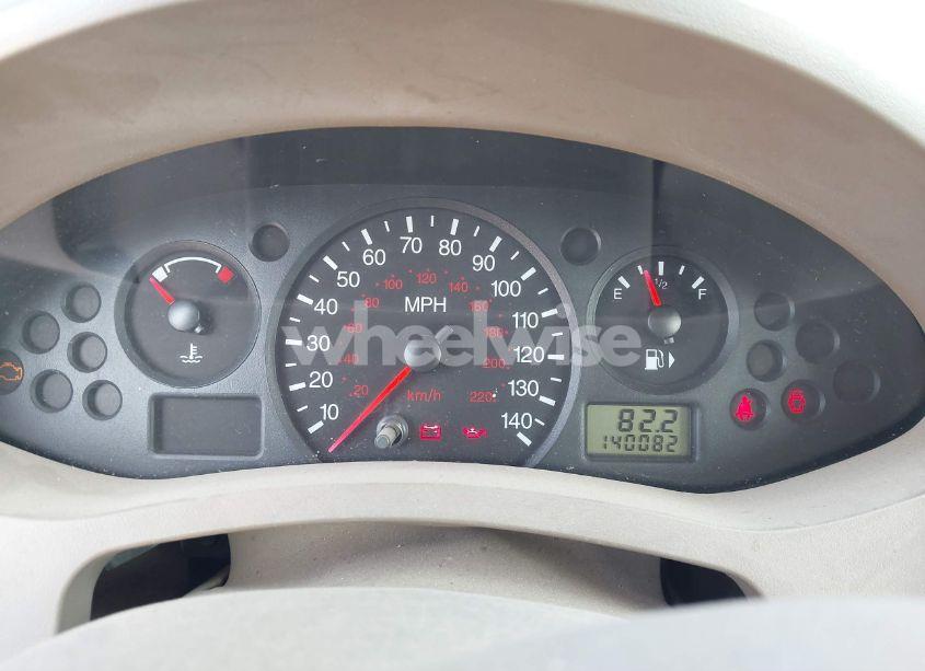 Photo 7 of 2005 Ford Focus ZX4 (VIN 1FAFP34N85W109376)