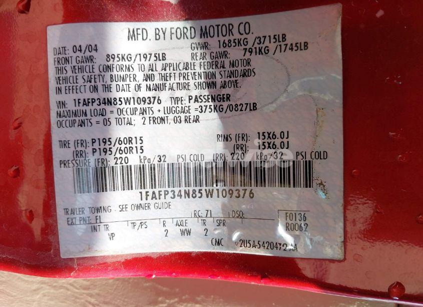 Photo 9 of 2005 Ford Focus ZX4 (VIN 1FAFP34N85W109376)