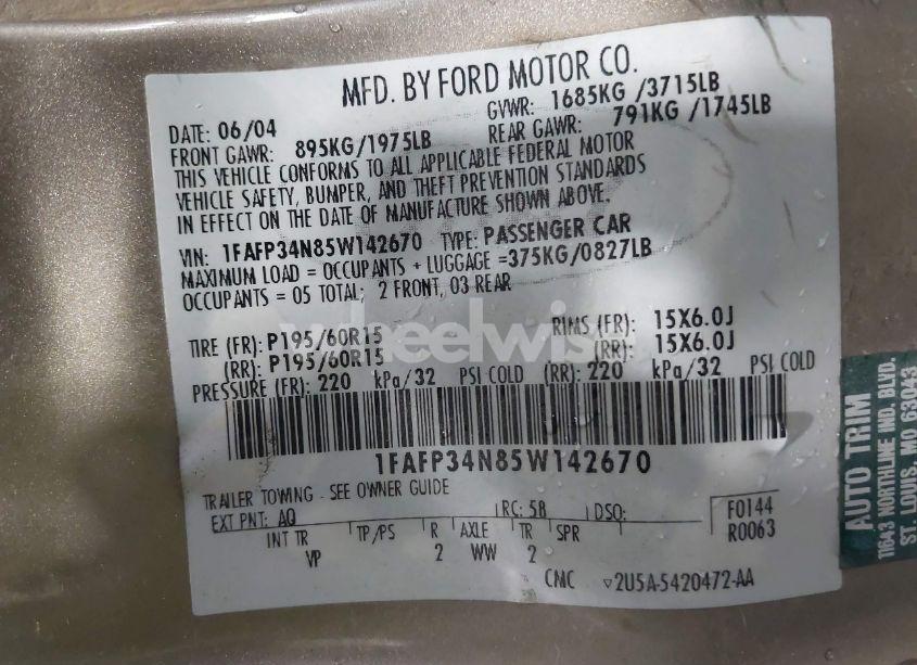 Photo 9 of 2005 Ford Focus ZX4 (VIN 1FAFP34N85W142670)