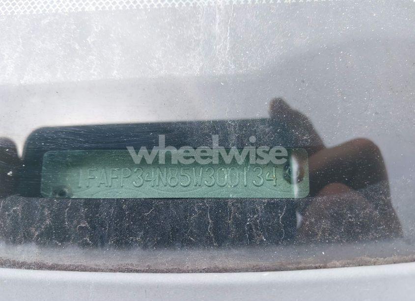 Photo 9 of 2005 Ford Focus ZX4 (VIN 1FAFP34N85W300134)