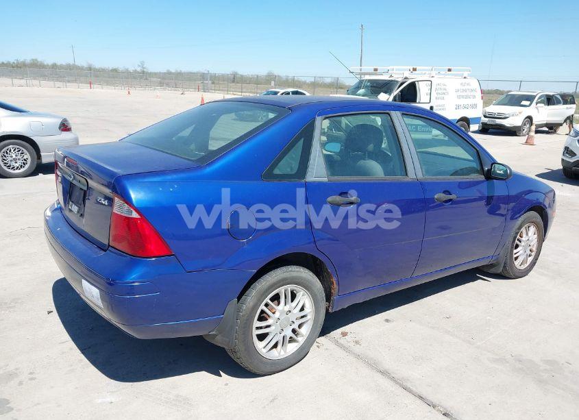 Photo 4 of 2006 Ford Focus ZX4 (VIN 1FAFP34N86W184015)