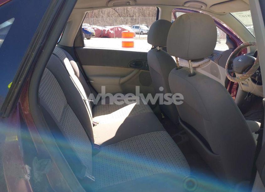 Photo 8 of 2006 Ford Focus ZX4 (VIN 1FAFP34N86W218227)