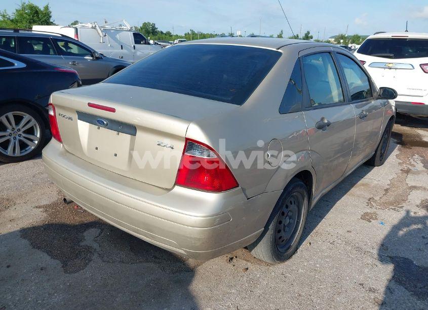 Photo 4 of 2006 Ford Focus ZX4 (VIN 1FAFP34N86W233472)